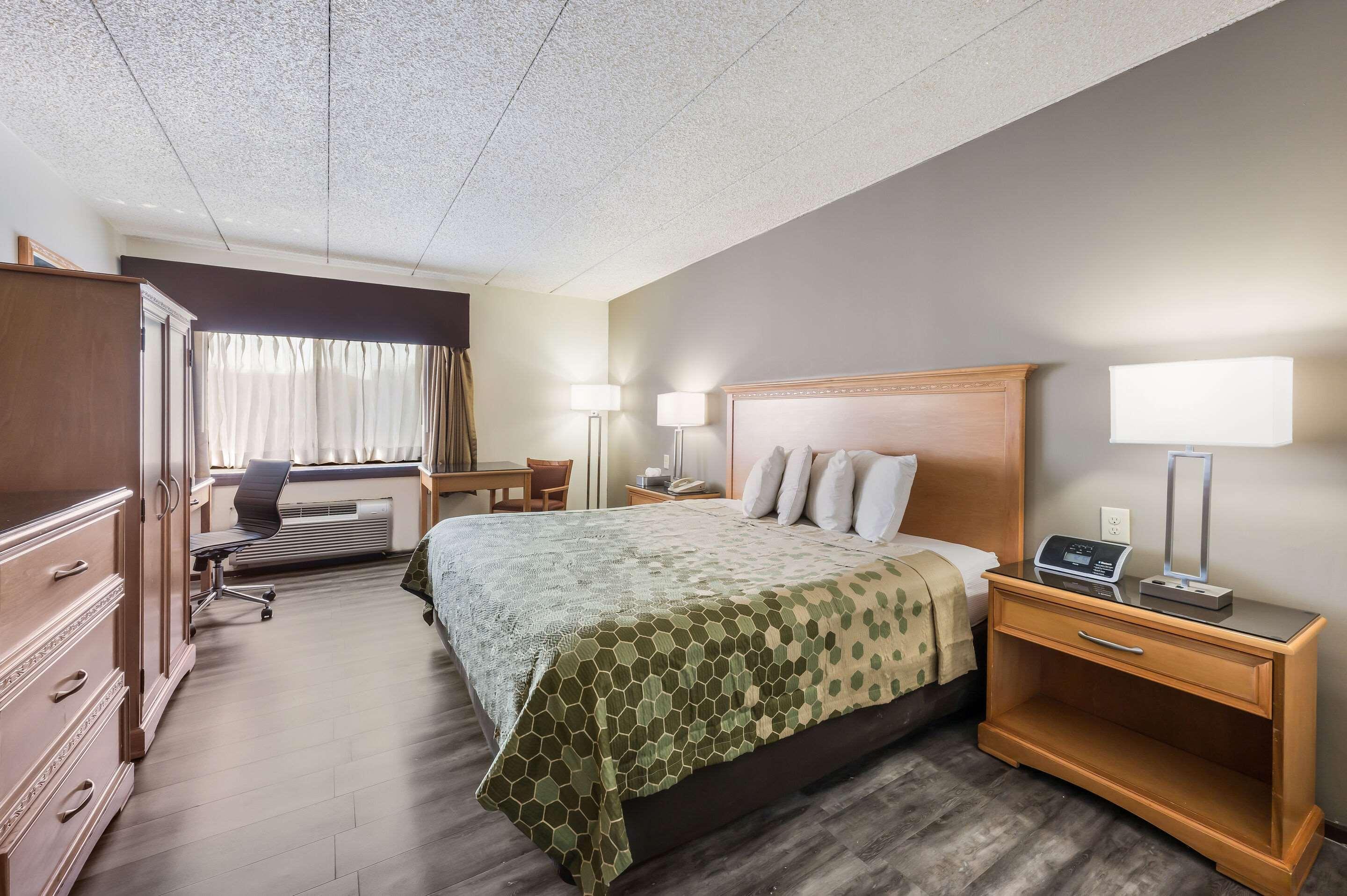 Econo Lodge Quakertown Eksteriør billede