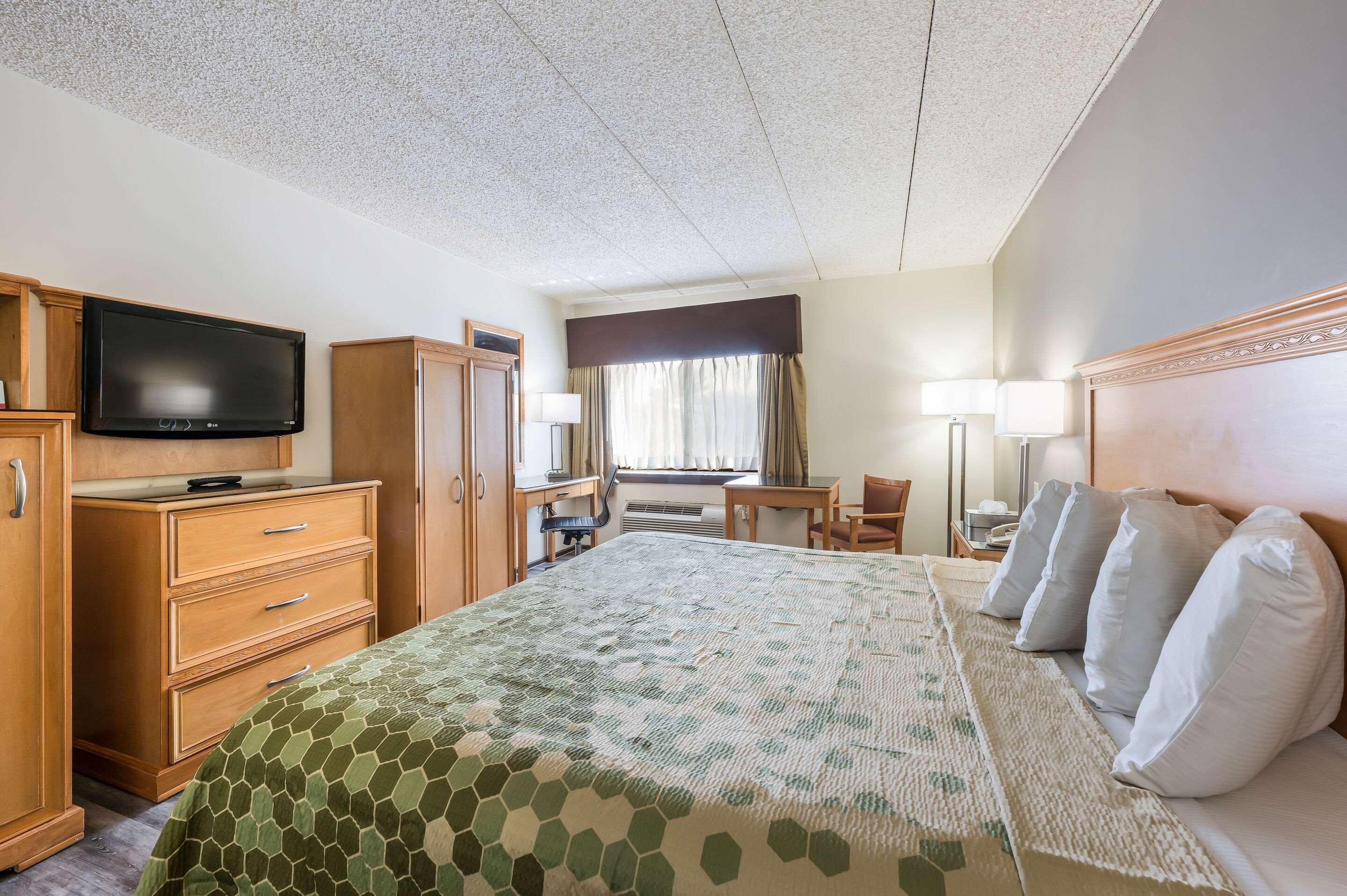 Econo Lodge Quakertown Eksteriør billede