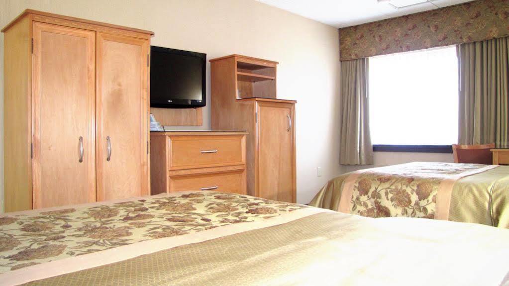 Econo Lodge Quakertown Eksteriør billede