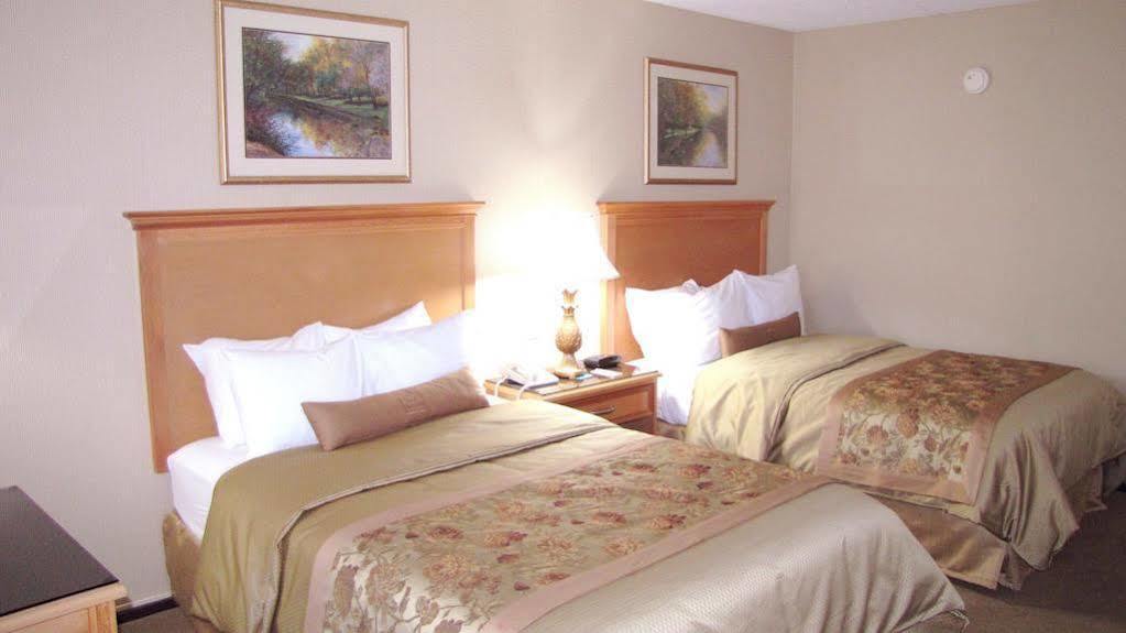 Econo Lodge Quakertown Eksteriør billede